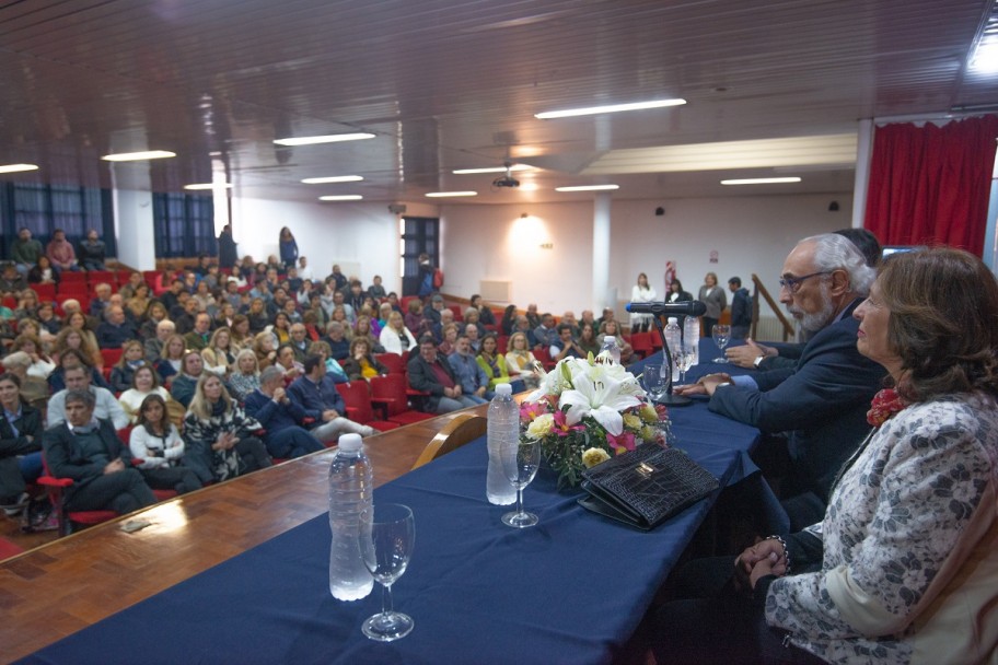 imagen Santiago Kovadloff disertó en la UNCUYO sobre los desafíos actuales de los argentinos