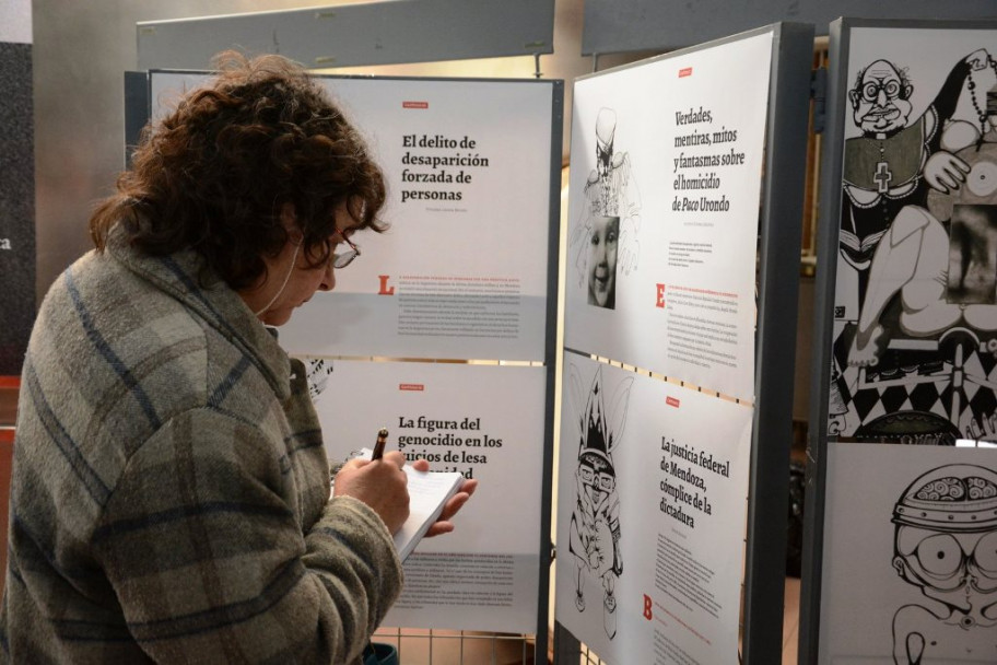 imagen Plasmaron en un libro los juicios por delitos de lesa humanidad en Mendoza