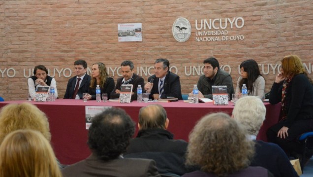 imagen Plasmaron en un libro los juicios por delitos de lesa humanidad en Mendoza