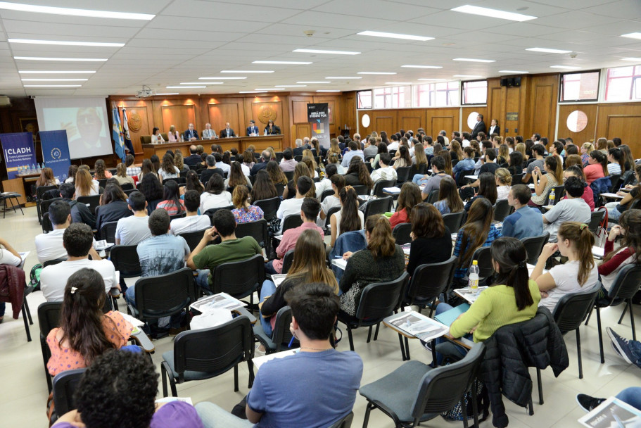 imagen La Constitución de Mendoza en debate