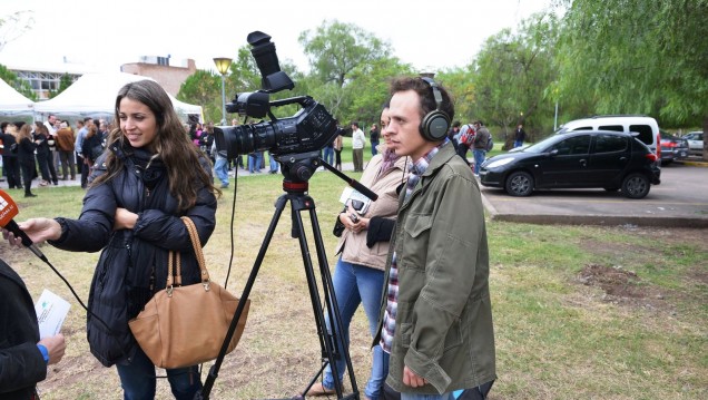 imagen Producen un microprograma con noticias universitarias