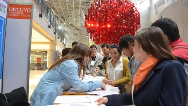 imagen Comenzó la Expo Educativa para estudiantes de Nivel Medio en el Le Parc