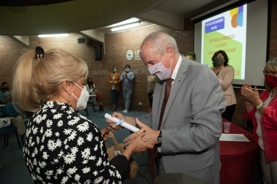 imagen "Premios Acceder": distinguieron la labor de personas con discapacidad en el territorio