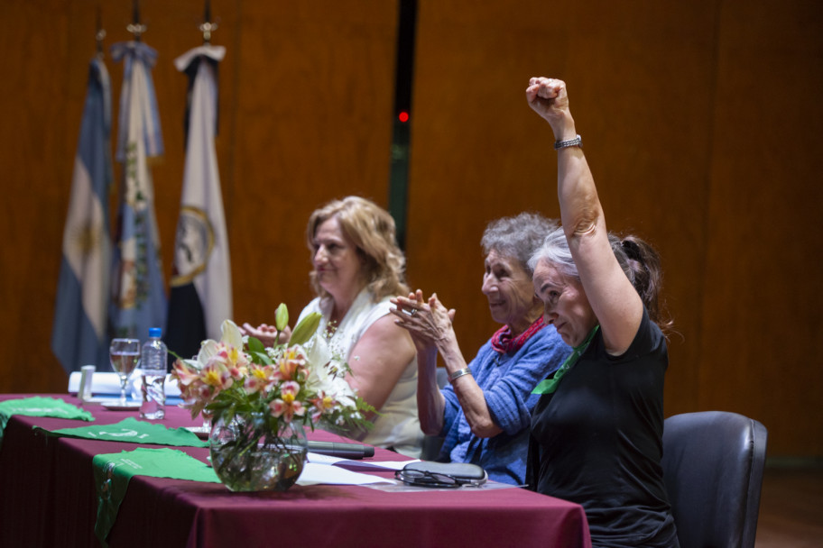 imagen Silvia Federici nueva Doctora Honoris Causa de la UNCuyo 