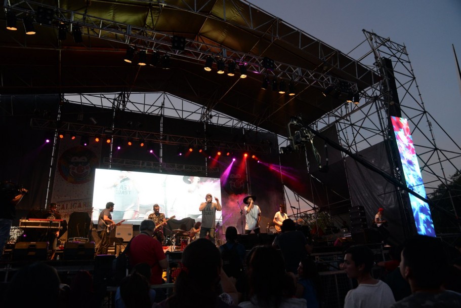 imagen Más de 10 mil personas celebraron en el Primavera Rock