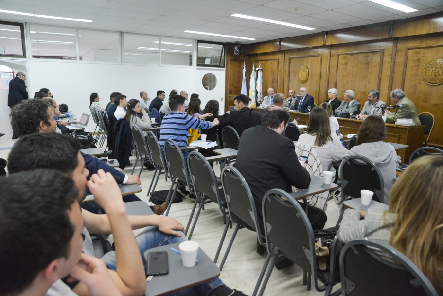 imagen Con una mirada local debatieron la Reforma Constitucional de 1994