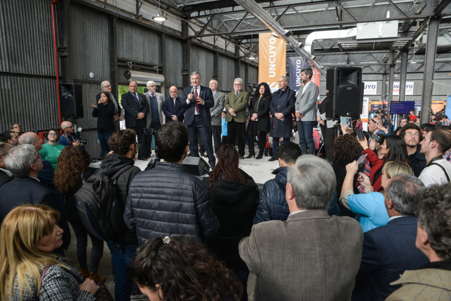 imagen Con novedades ambientales y tecnológicas comenzó la Expo Educativa