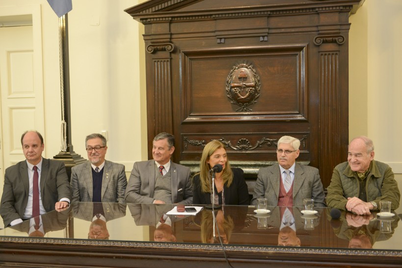 imagen La UNCuyo integra un Consejo Científico Asesor en la Legislatura provincial