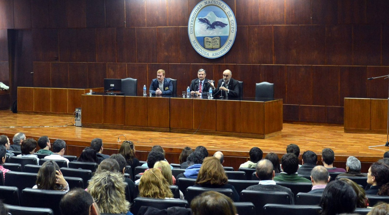 imagen Universidades nacionales revisan sus sistemas informáticos de gestión 