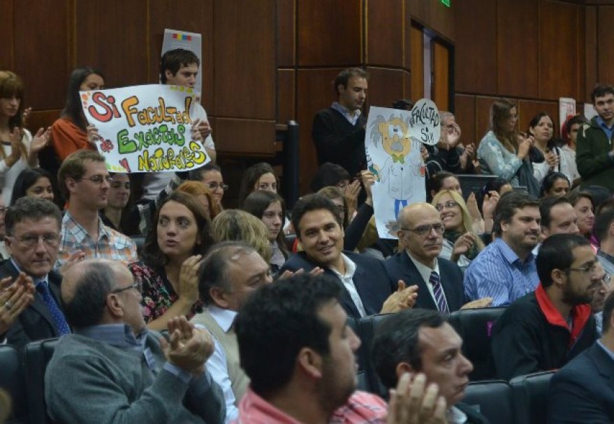 imagen El ICB ya es la Facultad de Ciencias Exactas y Naturales 