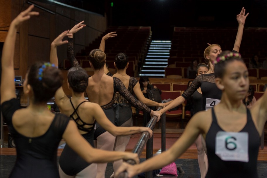 imagen Maximiliano Guerra dirigirá "El lago de los cisnes" con el Ballet de la UNCUYO