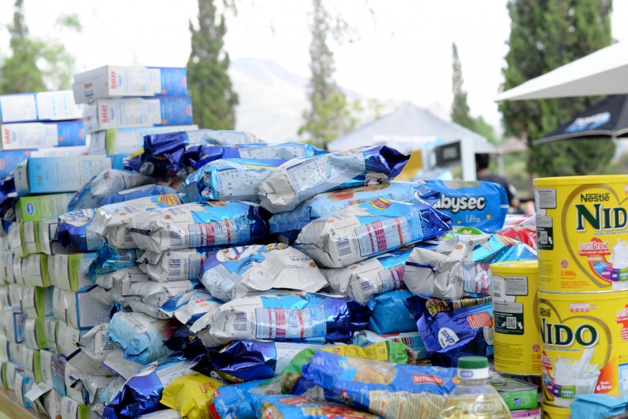 imagen Nadaron 180 mil metros para ayudar a un centro socioeducativo