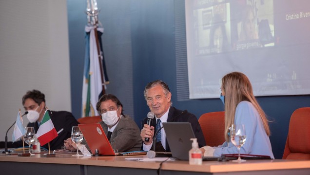 imagen La UNCUYO y la Embajada de Italia crearon el Centro Ítalo Argentino Cuyo