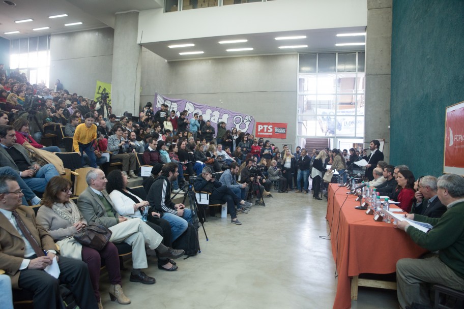 imagen Señal U transmitió en vivo la Final de la Liga Mendocina de Improvisación desde el Teatro Independencia