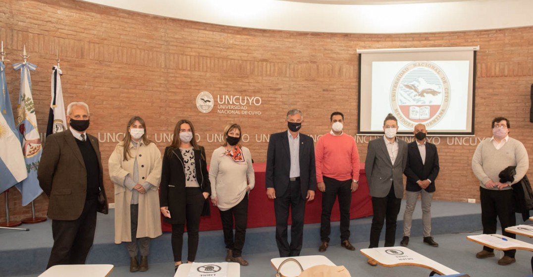 imagen El Rector Pizzi encabezó la apertura del curso superior en Cultura, Turismo y Gestión territorial