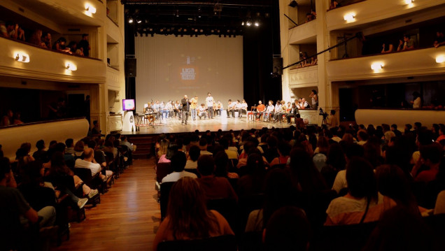 imagen Señal U transmitió en vivo la Final de la Liga Mendocina de Improvisación desde el Teatro Independencia