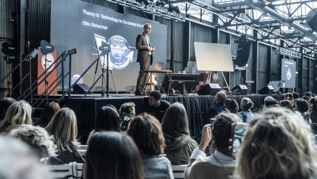imagen Más de 1200 personas conocieron la teoría de Otto Scharmer
