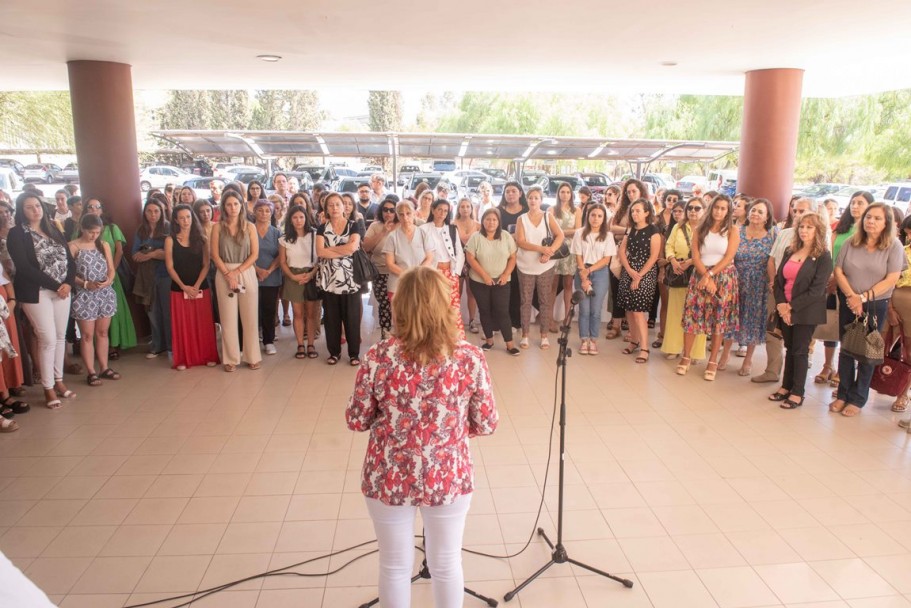 imagen Esther Sánchez: "Estemos todas unidas en estas conquistas que nos permiten crecer"