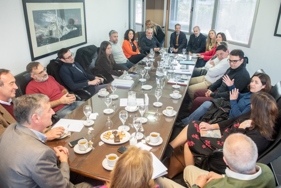 imagen Transición en la UNCUYO: el equipo de Esther Sánchez se reunió con el actual gabinete de Daniel Pizzi