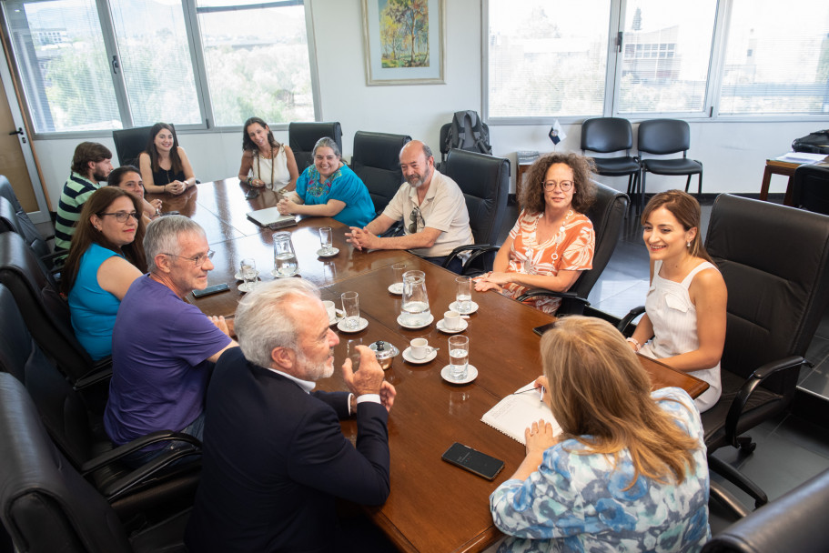 imagen La UNCUYO trabajará junto con la Provincia para "pensar y actuar en sostenible" 