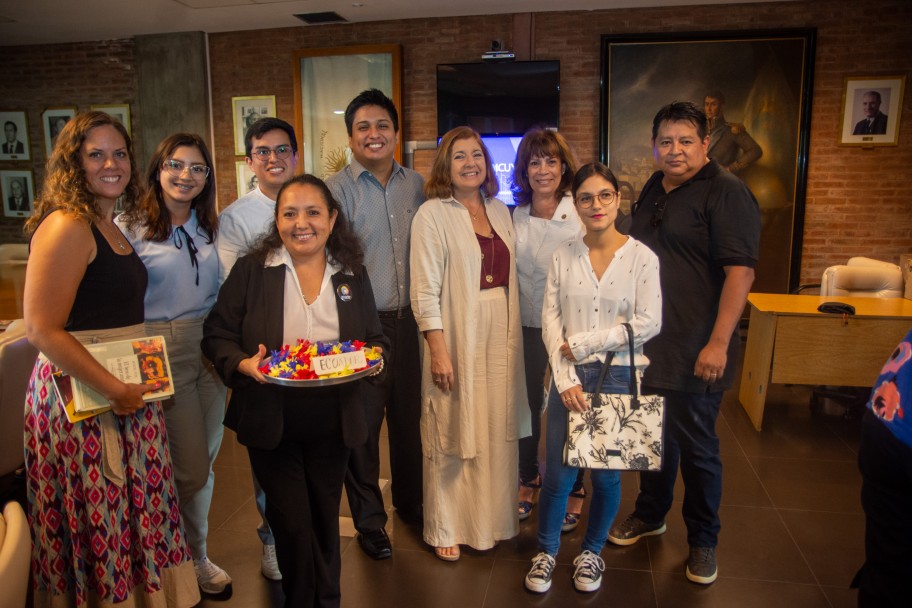 imagen La embajadora de Ecuador visitó la UNCUYO para fortalecer lazos 