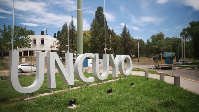 imagen Pronóstico de Zonda: actividades suspendidas en la UNCUYO 