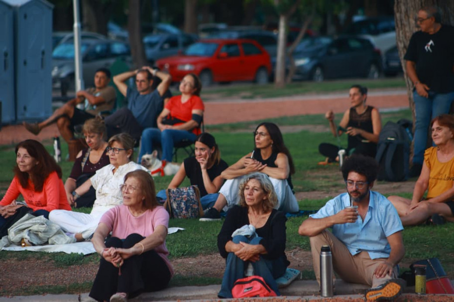 imagen Serrat se despidió de Mendoza cantando para su público