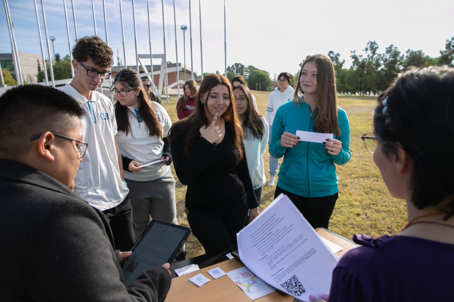 imagen Con la primera visita de escuelas al campus se lanzó el programa "Descubrí UNCUYO" 