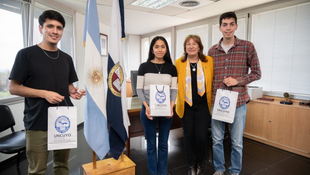 imagen Estudiantes de la UNCUYO acompañarán a la Selección Argentina de Robótica que competirá en Singapur 