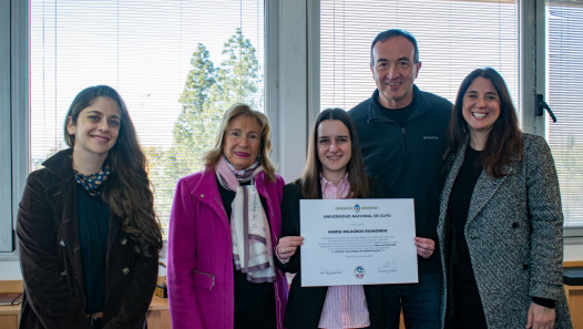 imagen Reconocimiento de la UNCUYO a egresada que ganó una beca del Tecnológico de Massachusetts