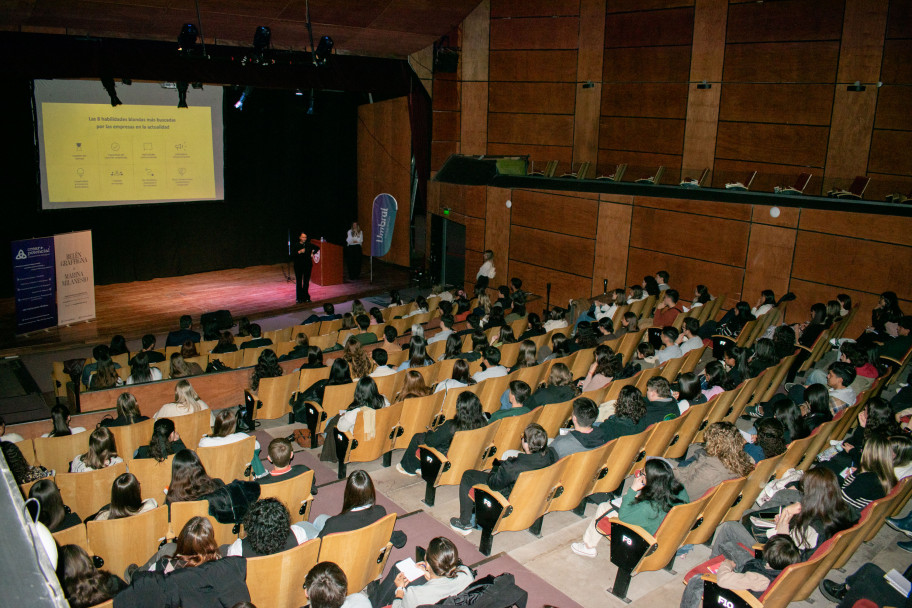 imagen La rockstar del mundo laboral en la UNCUYO: "Lo más importante son las habilidades blandas"