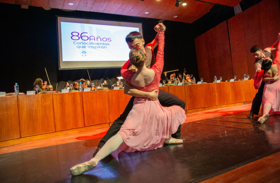 imagen 86° Aniversario: "La universidad pública argentina transforma vidas y construye futuro"