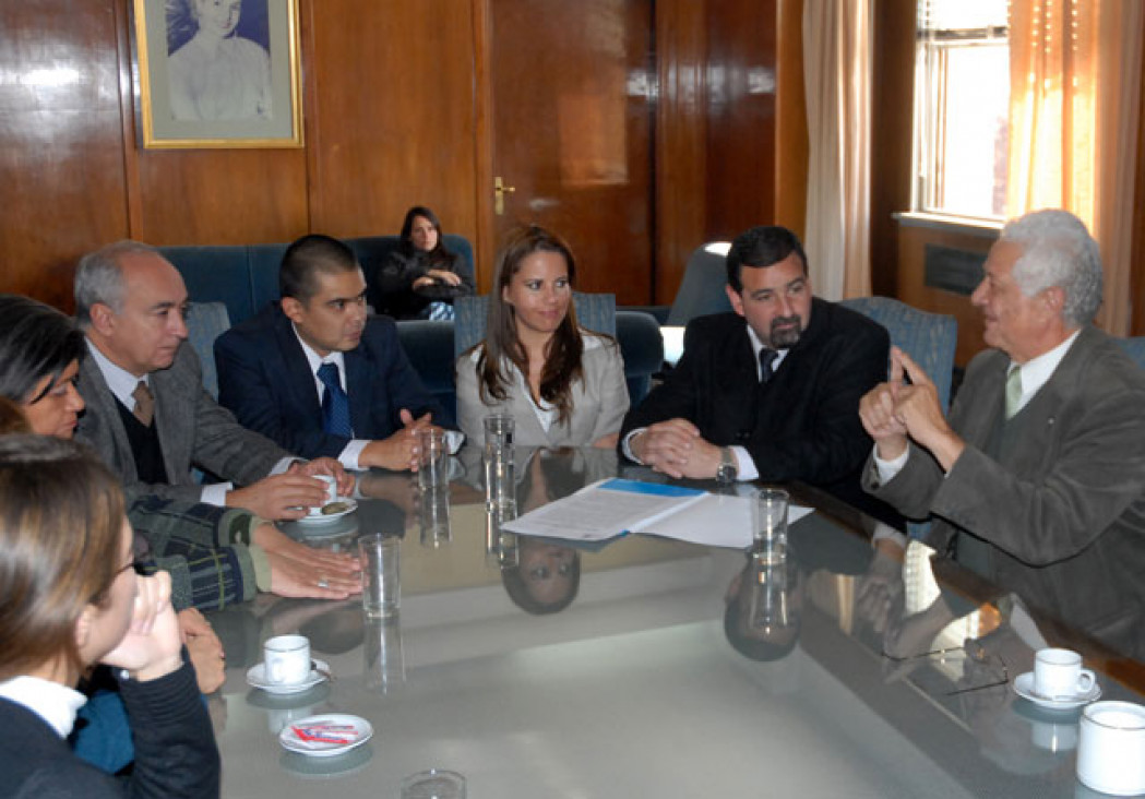imagen Ciencias Económicas y Gobierno capacitarán en cooperativismo