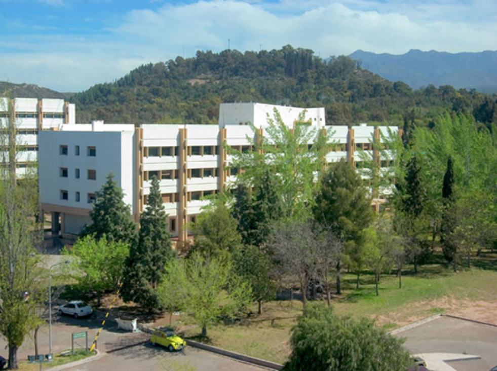 imagen Concursan dos cargos docentes interinos en Ciencias Económicas