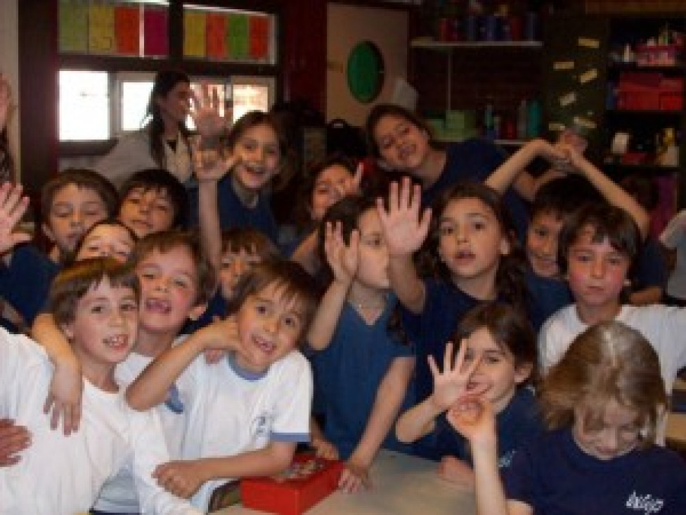 imagen Llaman a reemplazo en Escuela Carmen Vera Arenas
