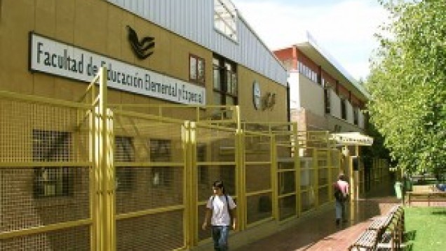 imagen Enseñan técnicas teatrales a docentes 