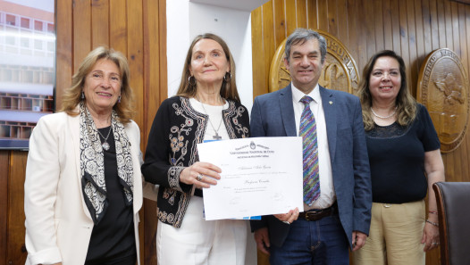 imagen Adriana García fue distinguida como Profesora Consulta de la UNCUYO