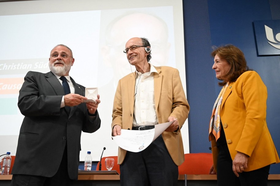 imagen La UNCUYO distinguió con el Honoris Causa al Nobel Thomas Christian Südhof  