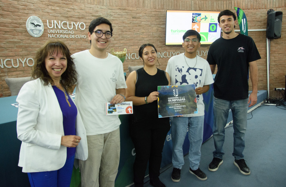 imagen Ciencias Económicas alzó la copa Challenger del Interfacultades