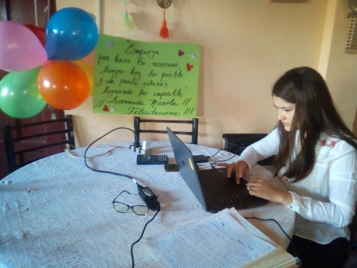 imagen Garantizar la educación: primera egresada de la UNCUYO en Cuarentena
