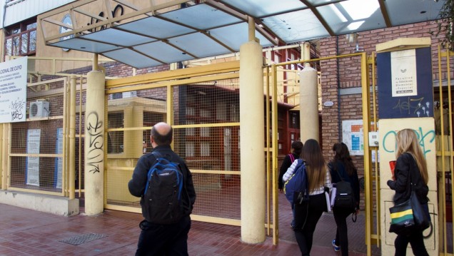 imagen Citan a graduados de la Facultad de Educación Elemental y Especial