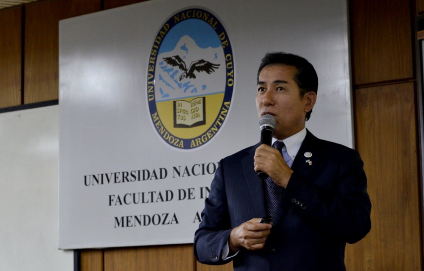 imagen Embajador de Japón abordó la integración económica con Argentina
