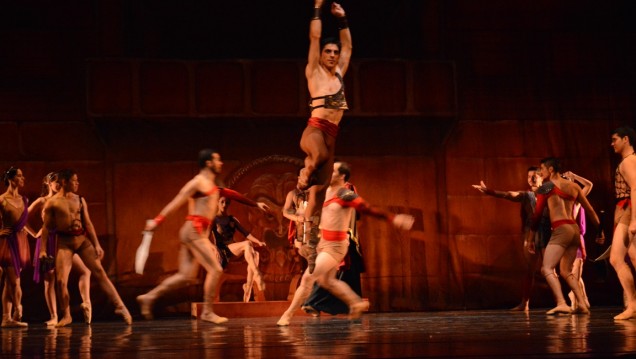 imagen Bailarín enseñará técnica clásica en la Nave Universitaria