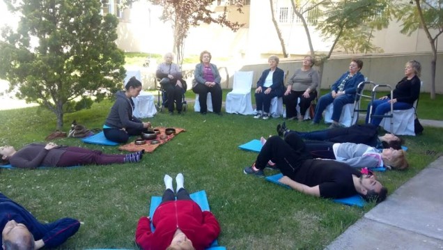 imagen Talleres recreativos y lúdicos para adultos mayores en el Hospital Universitario