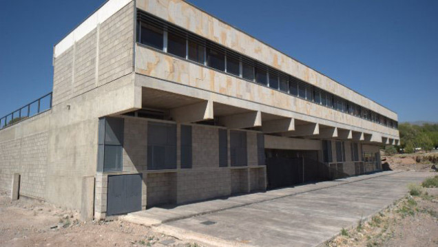imagen Recorren nuevo edificio de la Escuela de Música