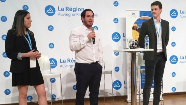 imagen Premiaron en Francia a estudiante de Ingeniería