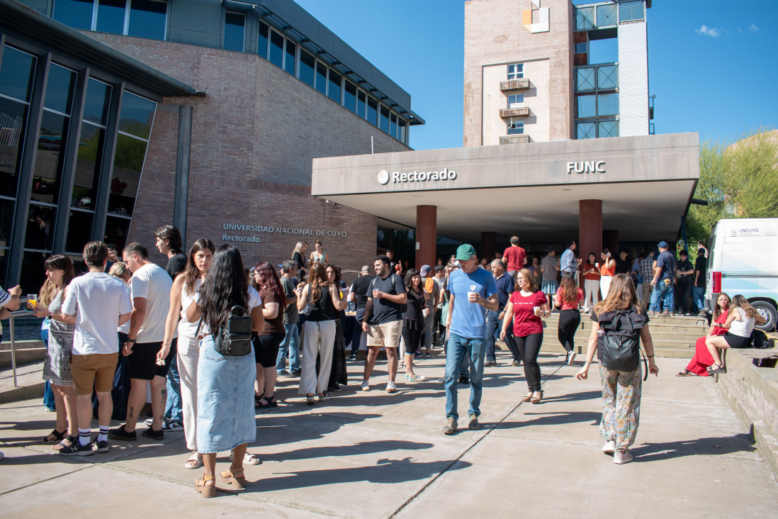 imagen La UNCUYO agasajó al personal nodocente en su día