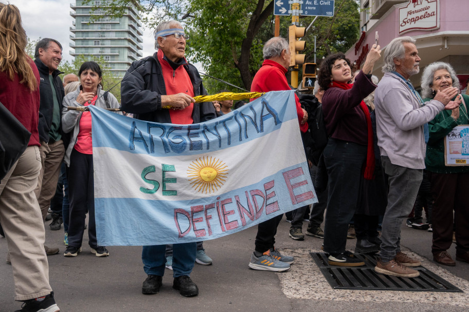 imagen Miles de personas marcharon en Mendoza por la Ley de Financiamiento Universitario