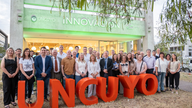 imagen La UNCUYO lanzó una formación en inteligencia artificial para la gestión pública y privada