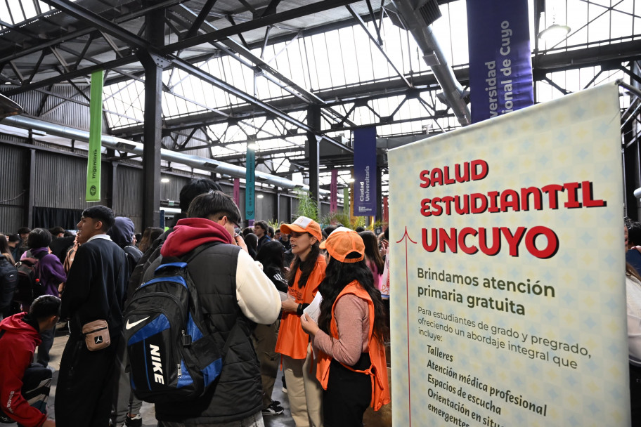 imagen Comenzó la Expo Educativa y la UNCUYO presenta más de 140 carreras